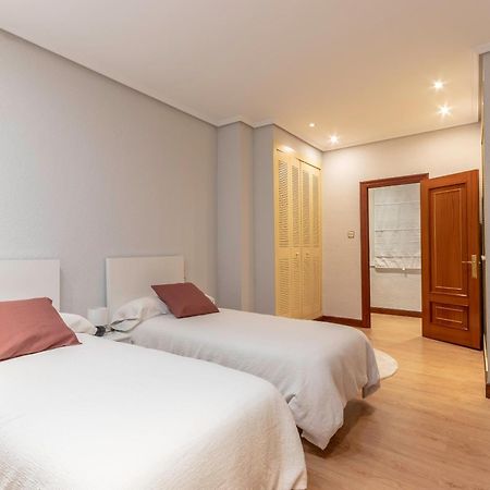 Apartamento Uribitarte Bilbao Exteriör bild